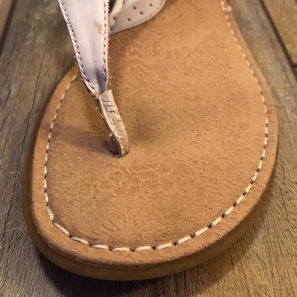 Used.  Sandals w/ adjustable buckle. - Picture 10 of 14